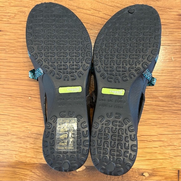 Capelli New York Rubberized Ballet Flats Polka Dot Straps Women’s Shoes Sz 8 - Picture 7 of 7